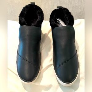 TOMS Paxton Black Leather Shoes with Faux Fur